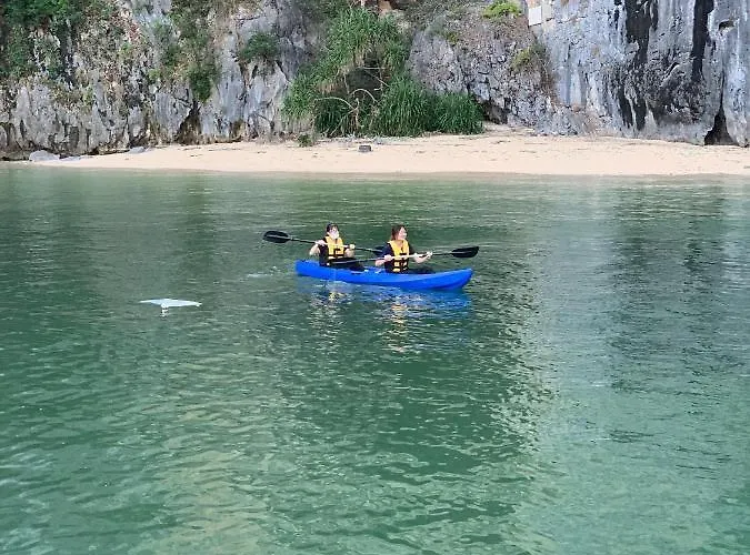 Sena Cruises - Wonder On Lan Ha Bay Hạ Long