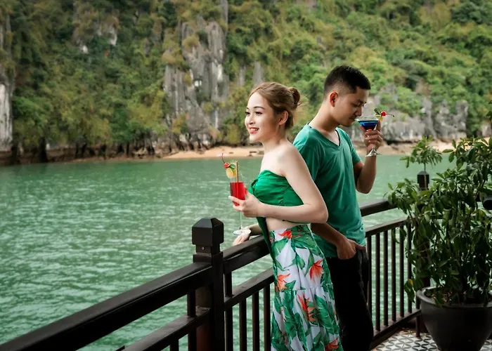 Sena Cruises - Wonder On Lan Ha Bay 5* Hạ Long