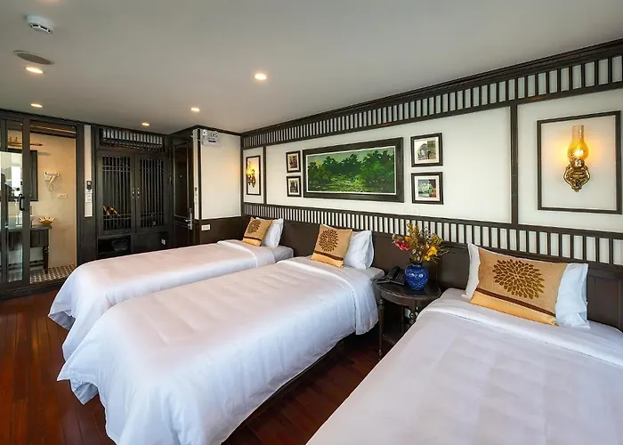 Sena Cruises - Wonder On Lan Ha Bay  Hạ Long