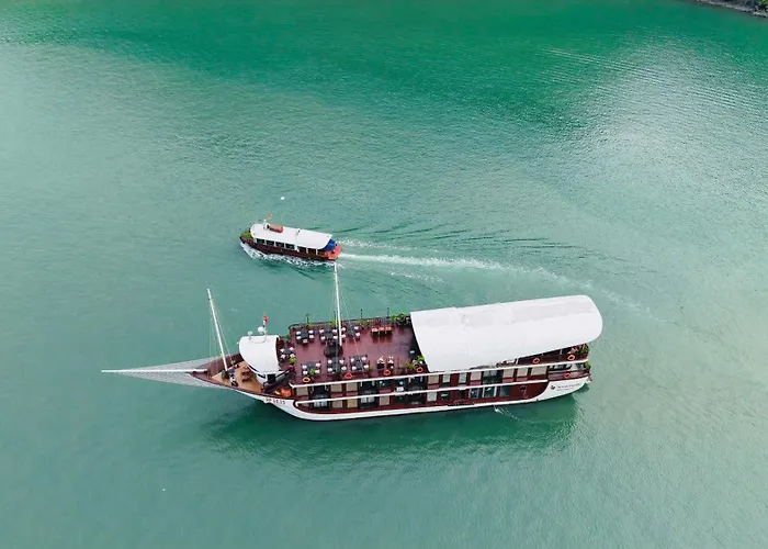 Sena Cruises - Wonder On Lan Ha Bay  Hạ Long