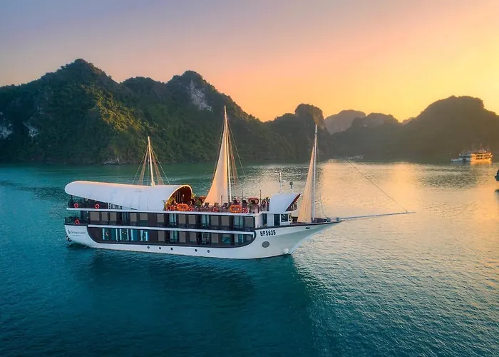 Sena Cruises - Wonder On Lan Ha Bay 